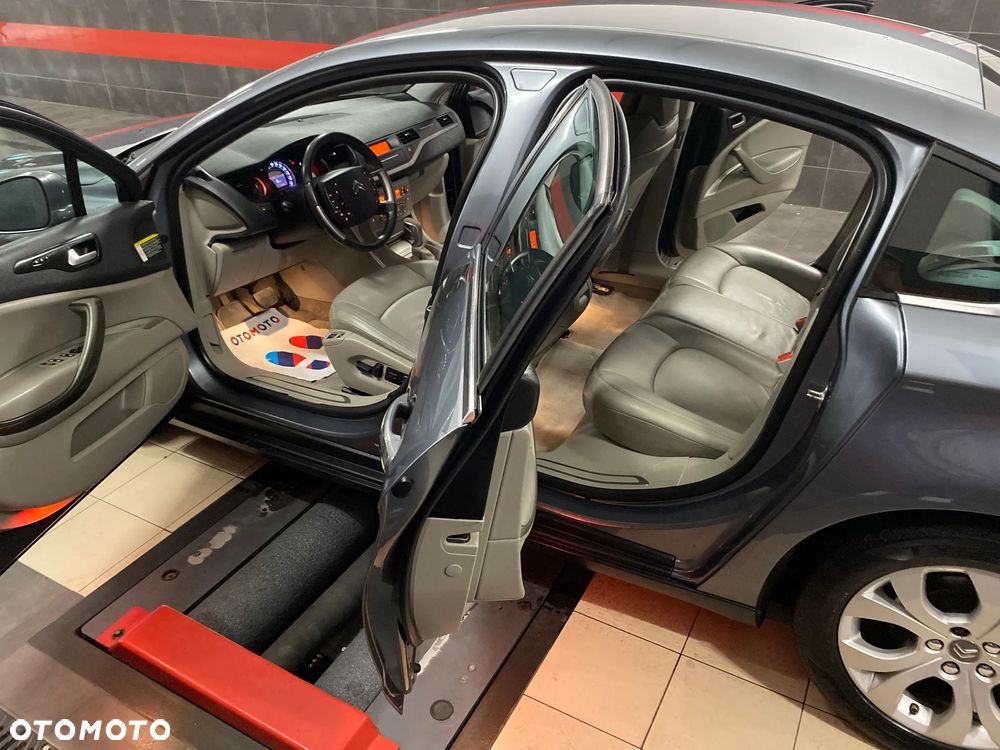 Citroën C5 2.0 16V Exclusive - 19