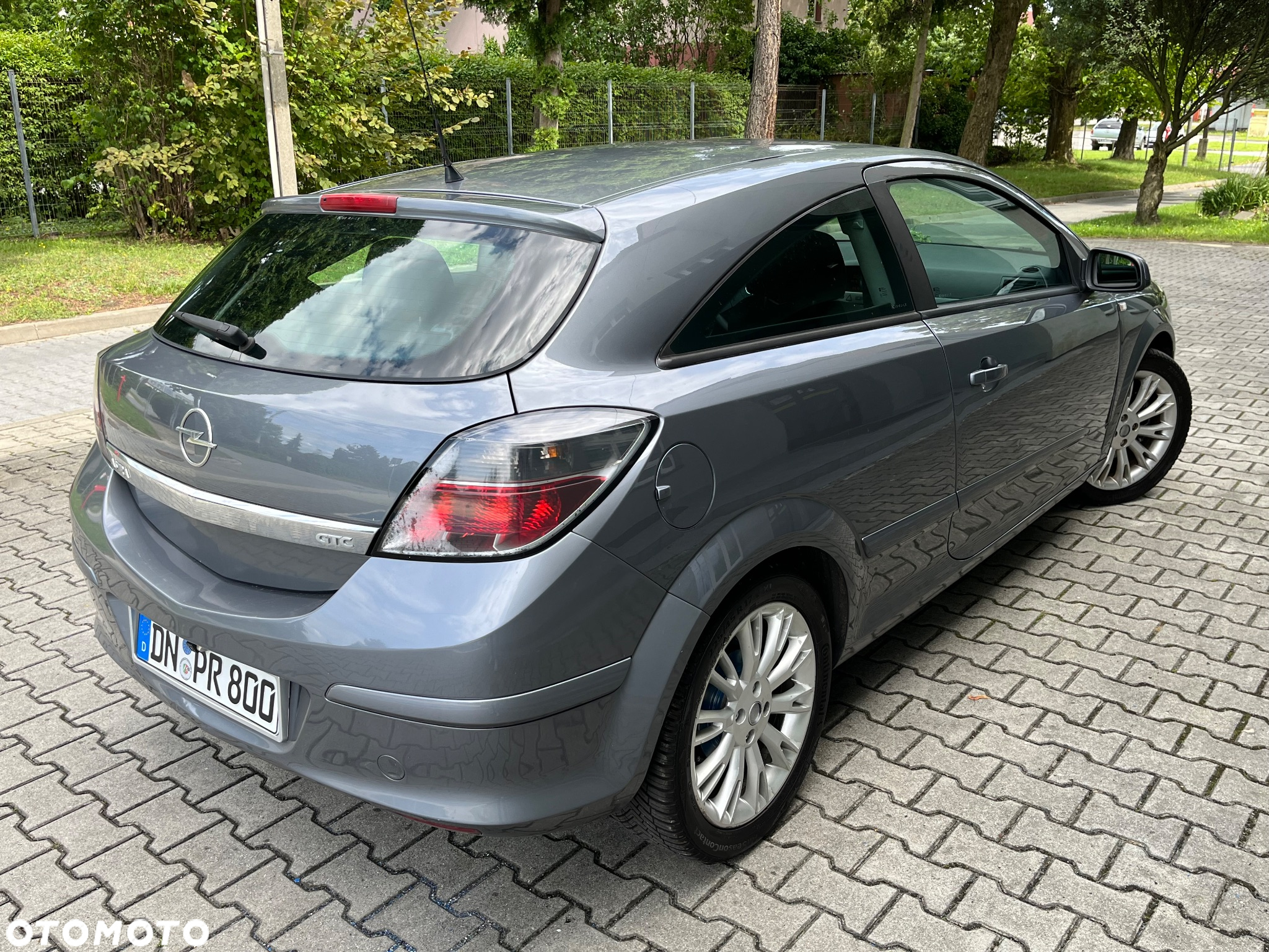 Opel Astra GTC 1.4 Easytronic - 4