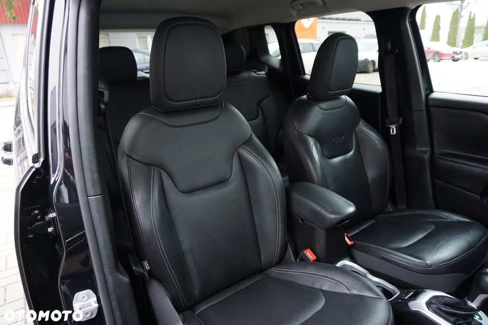 Jeep Renegade 1.4 MultiAir DSG Limited - 33