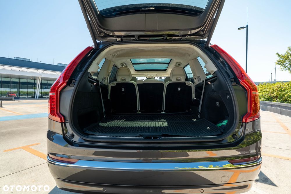 Volvo XC 90 B5 D AWD Ultimate Bright 7os - 24