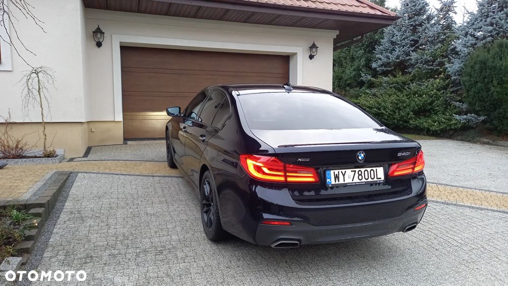 BMW Seria 5 540i xDrive - 7
