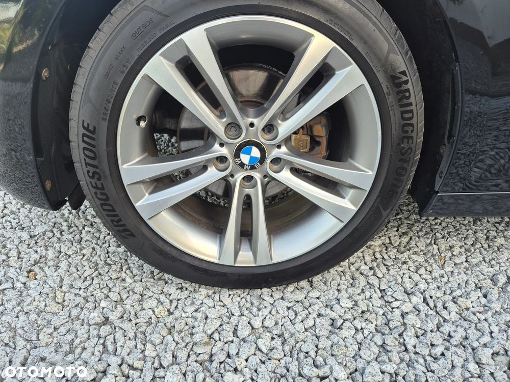 BMW 3GT 320d Sport-Aut Sport Line - 15