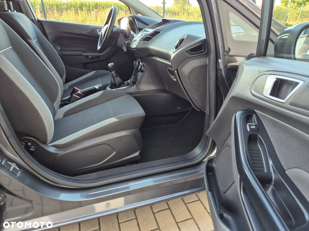 Ford Fiesta - 21