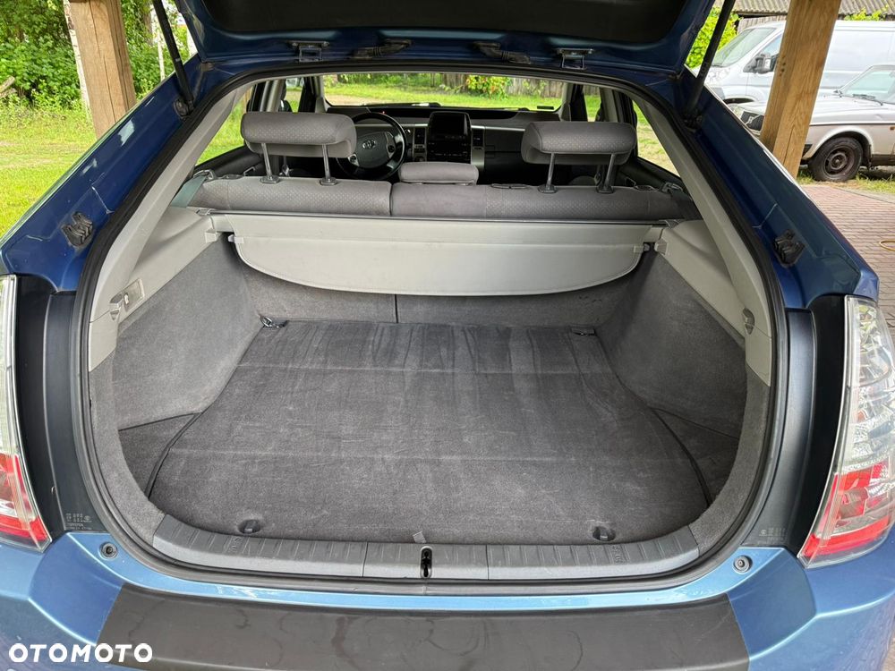 Toyota Prius 1.5 VVT-i Sol - 11