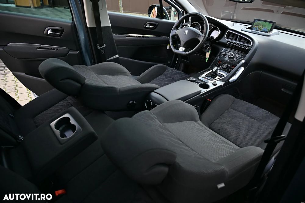 Peugeot 3008 Hybrid4 - 24