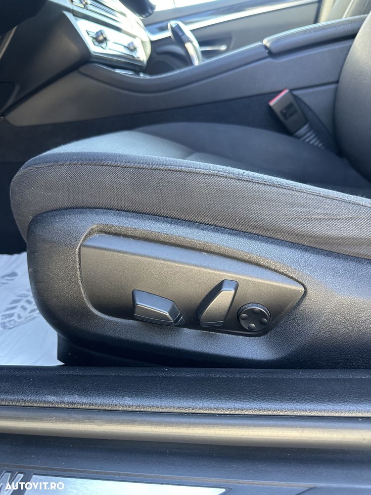 BMW Seria 5 520d xDrive AT - 20