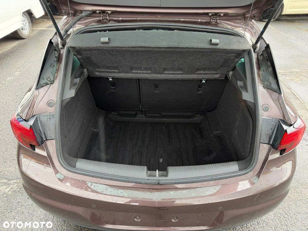 Opel Astra 1.4 T GPF Enjoy S&S - 24