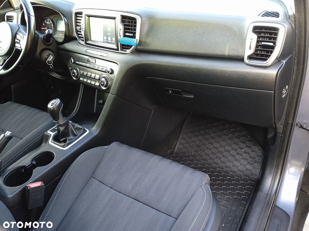 Kia Sportage 1.6 GDI Black Edition 2WD - 19