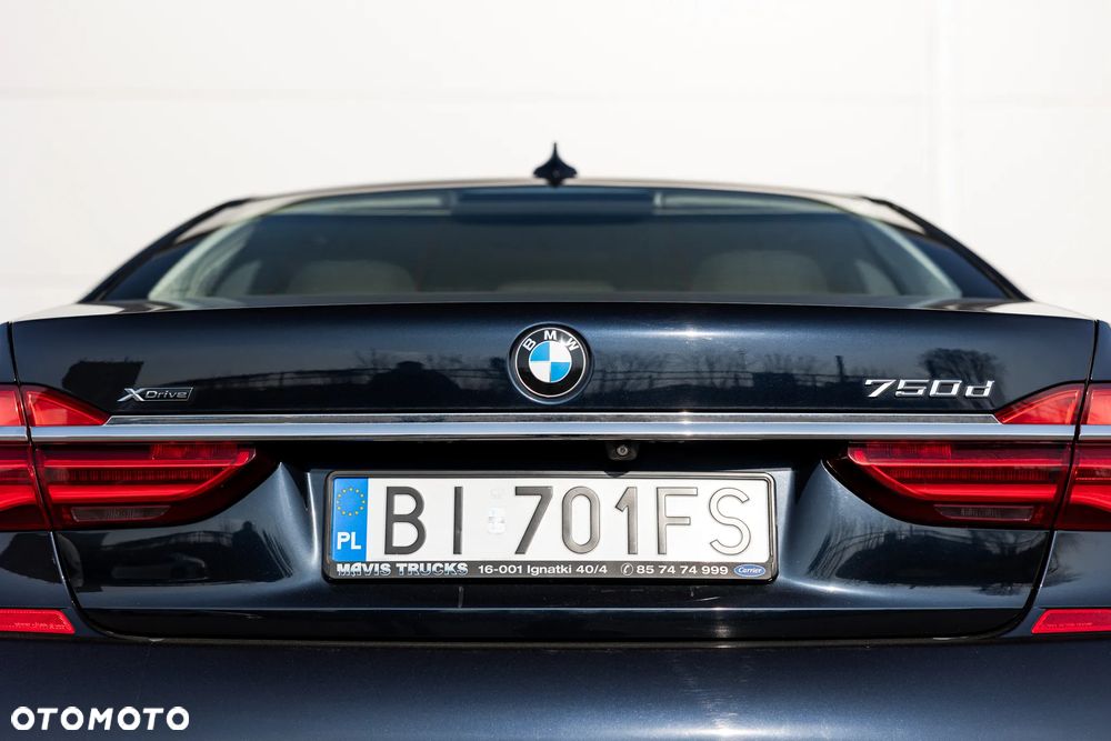 BMW Seria 7 750d xDrive sport - 13