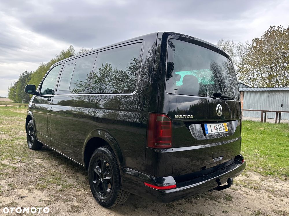 Volkswagen Multivan - 10