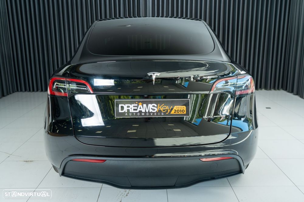 Tesla Model Y Long Range Tração Integral - 9