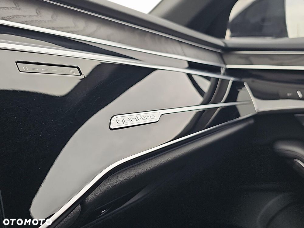 Audi A8 - 21