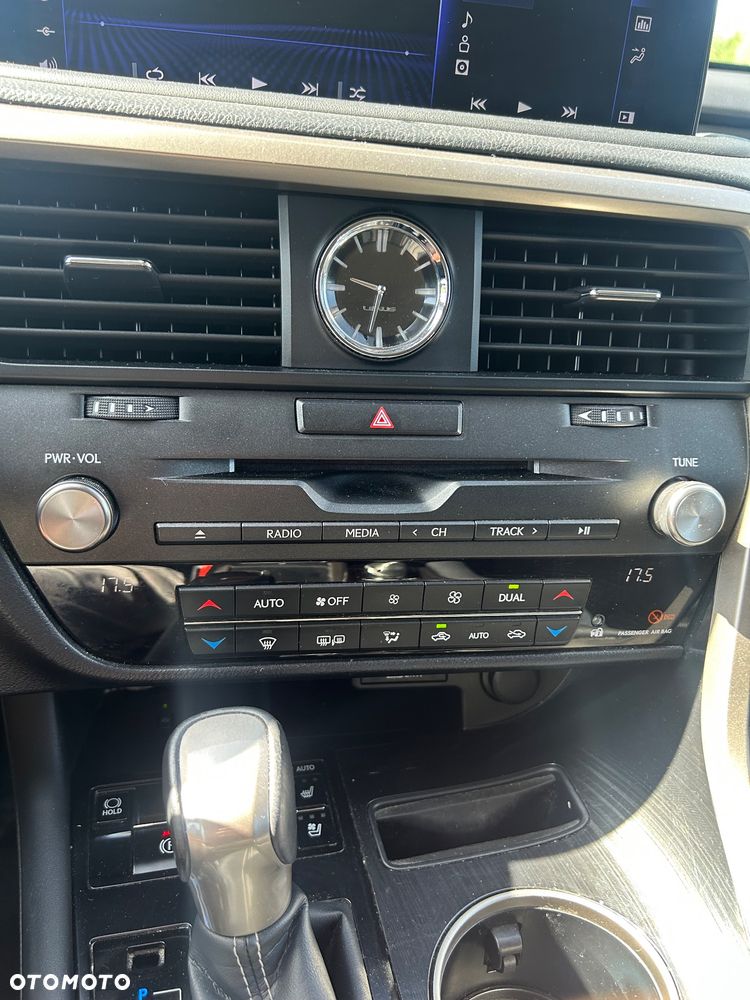 Lexus RX 450h L Prestige - 23
