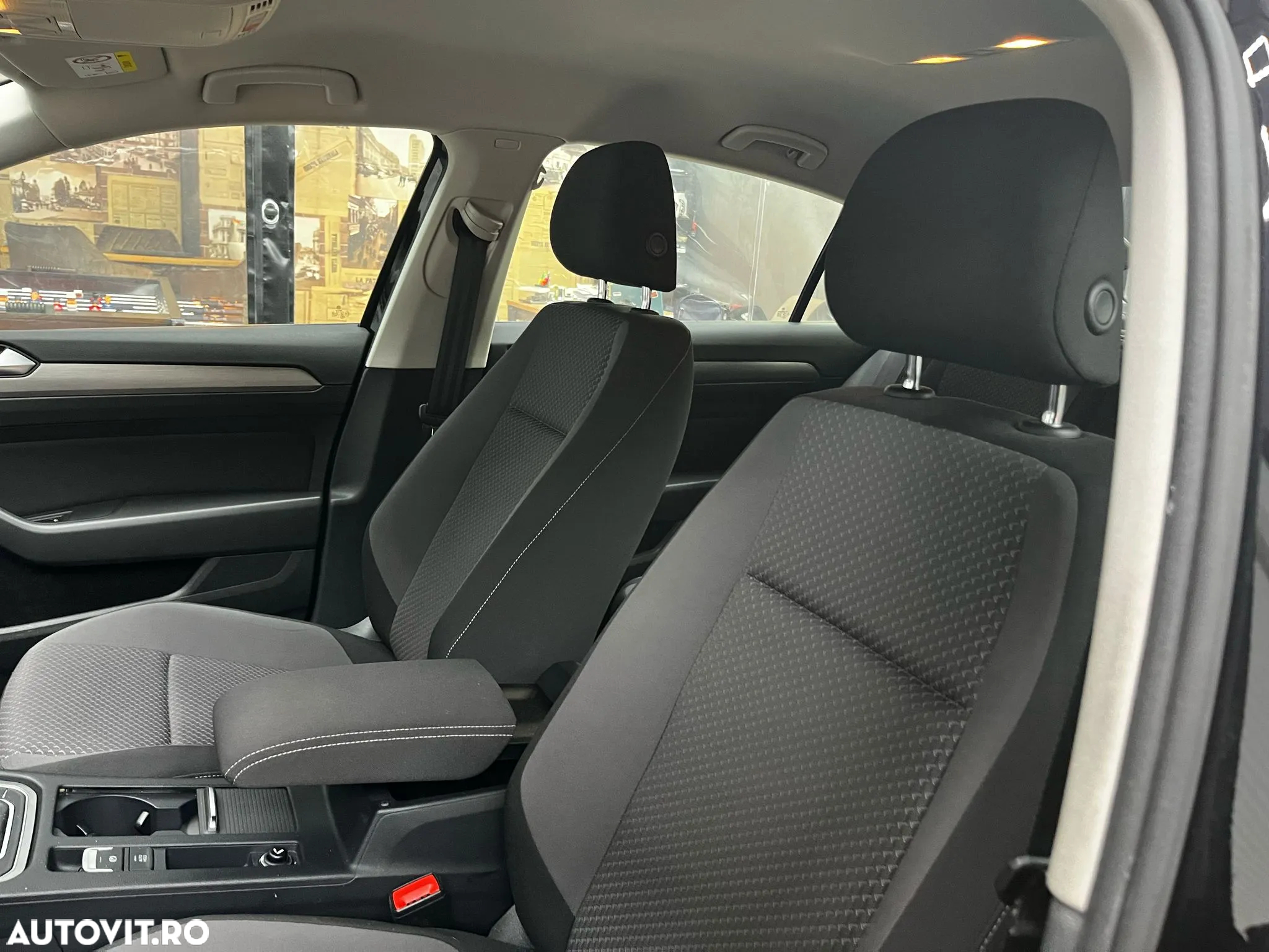 Volkswagen Passat - 20