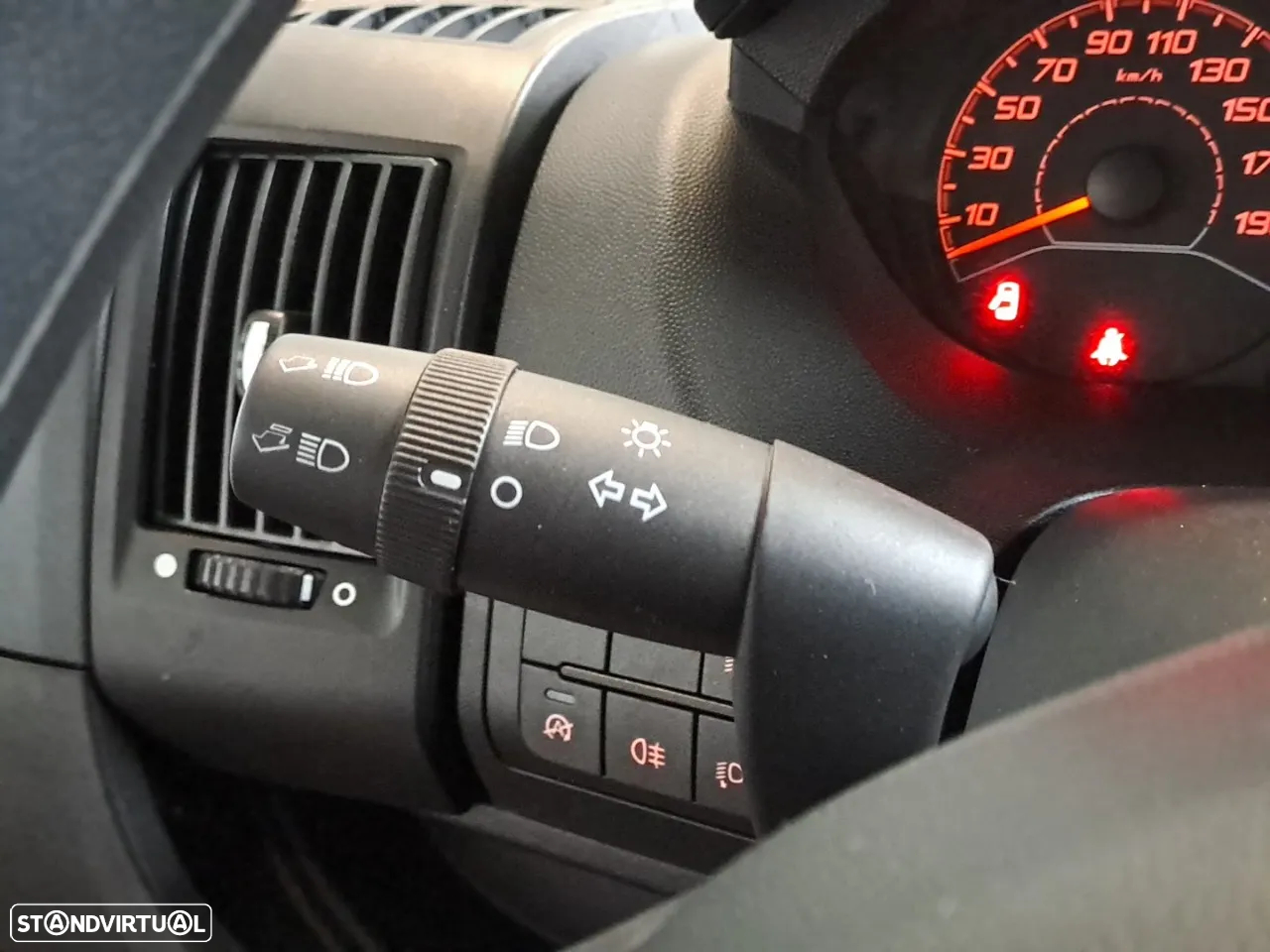 Peugeot Boxer 2.2 BlueHDi 165 S&S 335 L2H2 - 15