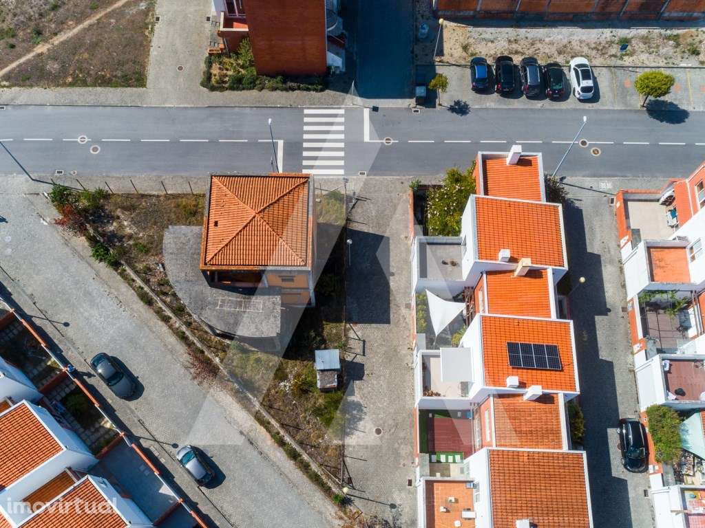 Lote de terreno com Benfeitorias - Zona Escolar Ovar - Grande imagem: 4/25