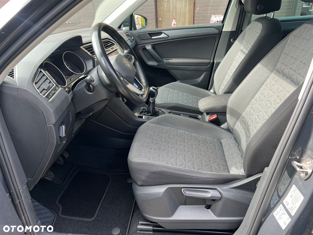 Volkswagen Tiguan 2.0 TDI SCR Life - 29