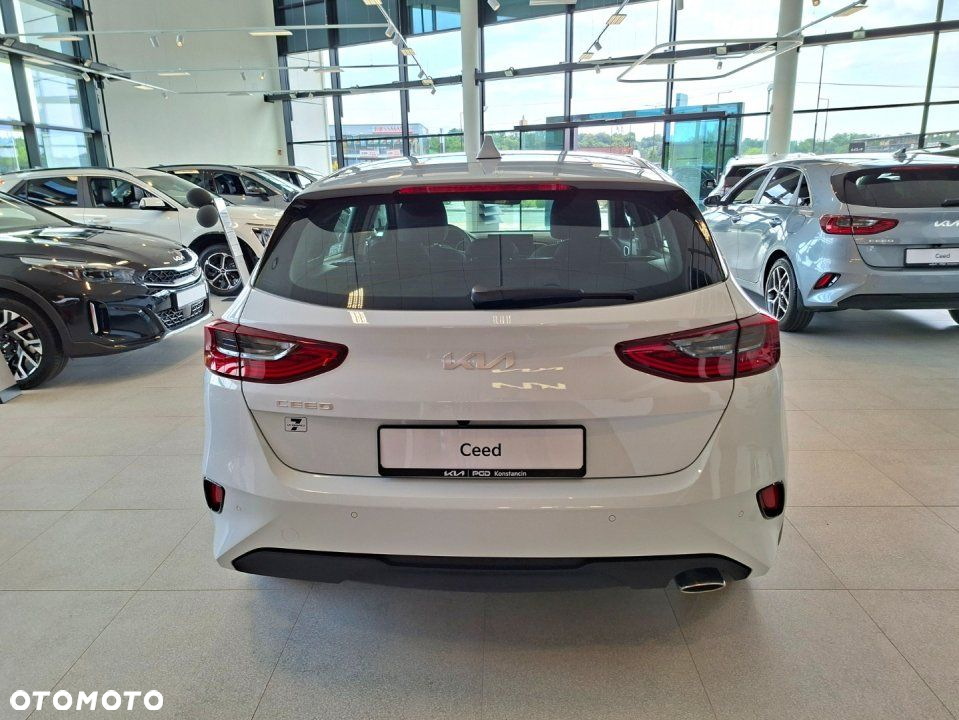 Kia Ceed - 5