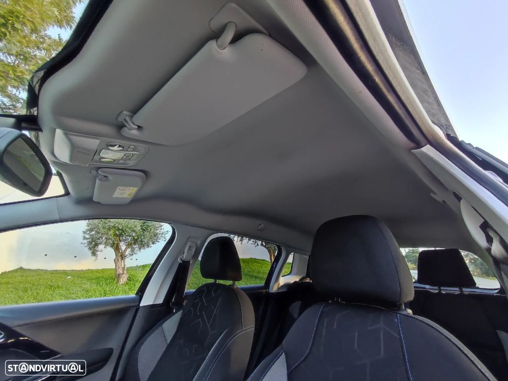 Peugeot 2008 1.2 PureTech Allure - 13