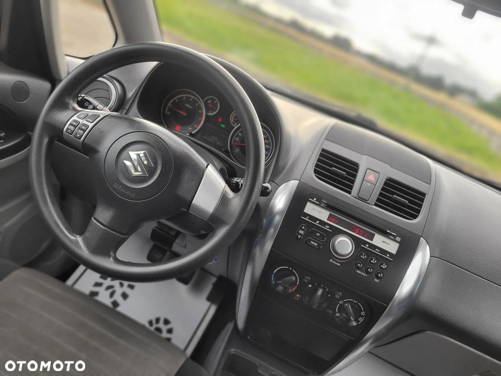 Suzuki SX4 1.6 VVT 4x4 Comfort - 22