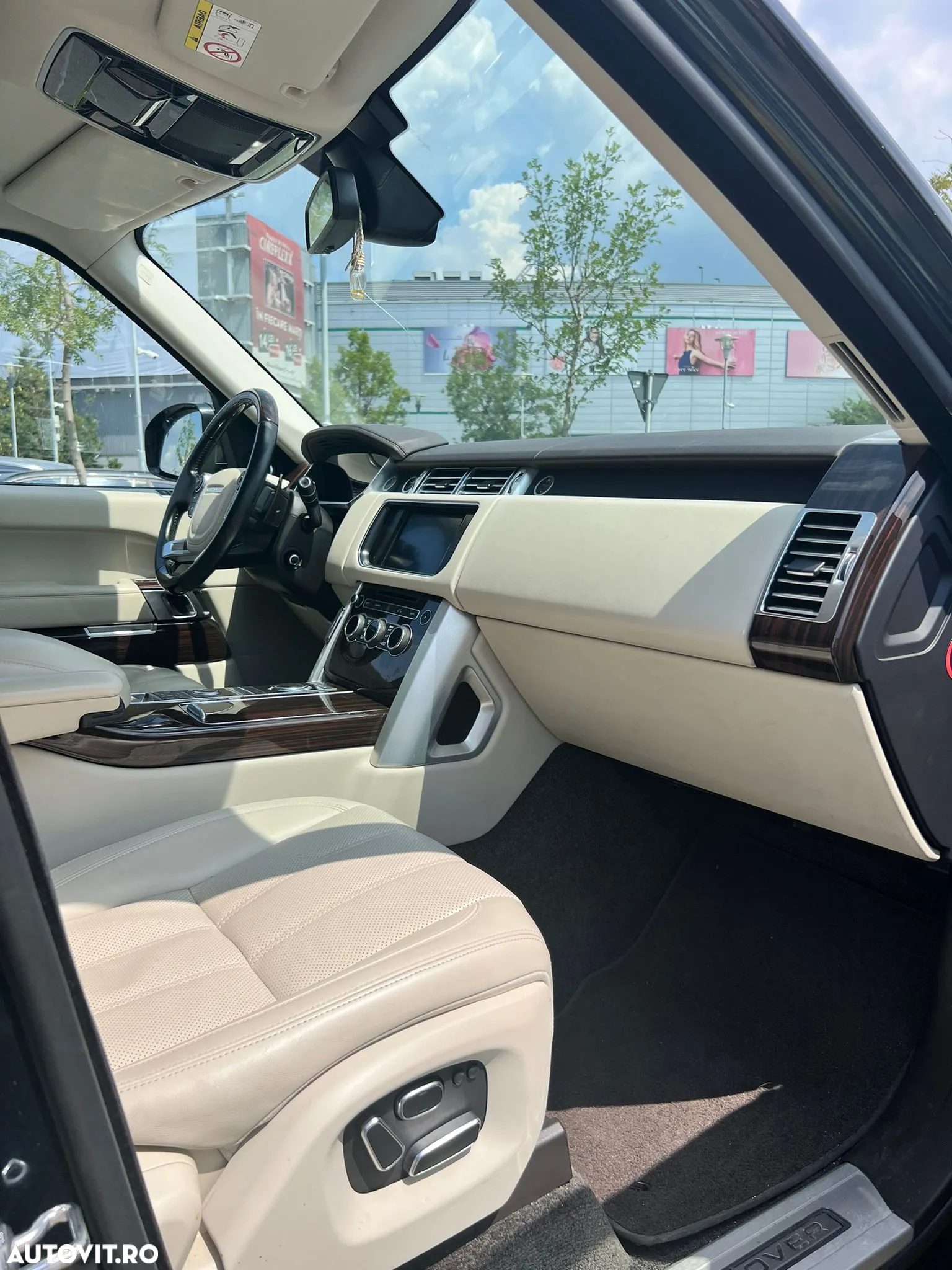 Land Rover Range Rover Vogue - 8