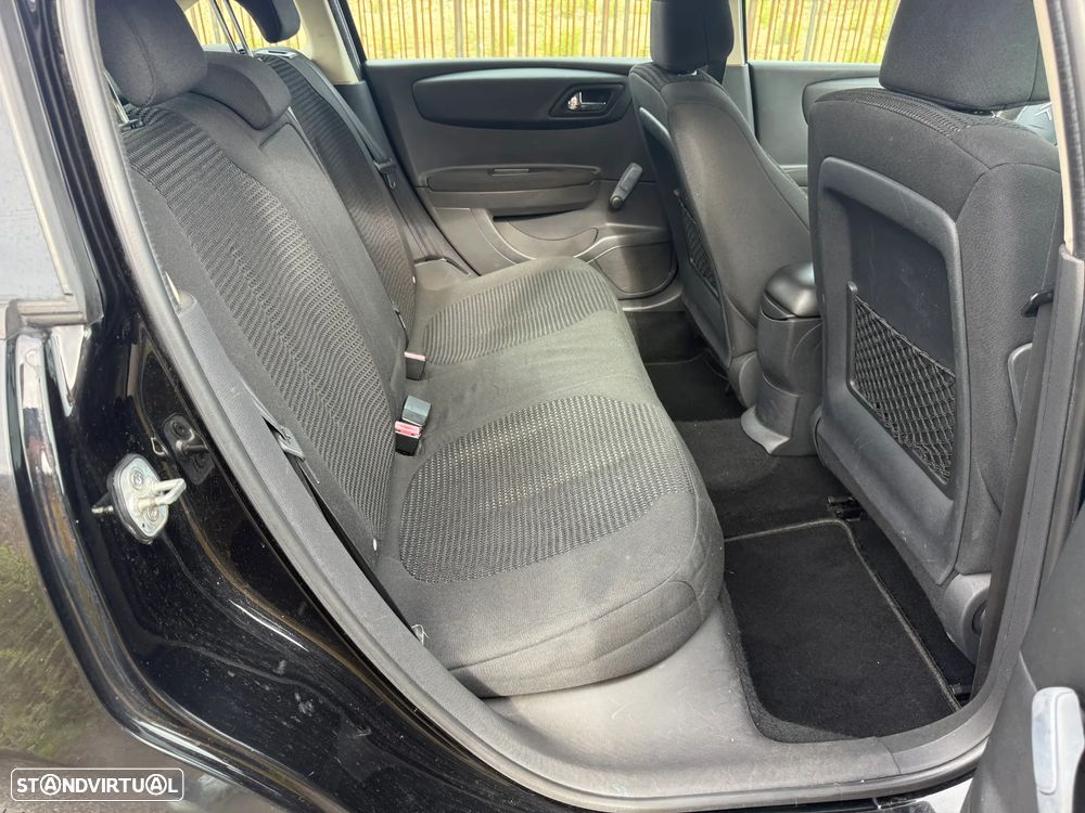 Citroën C4 1.6 HDi SX - 14