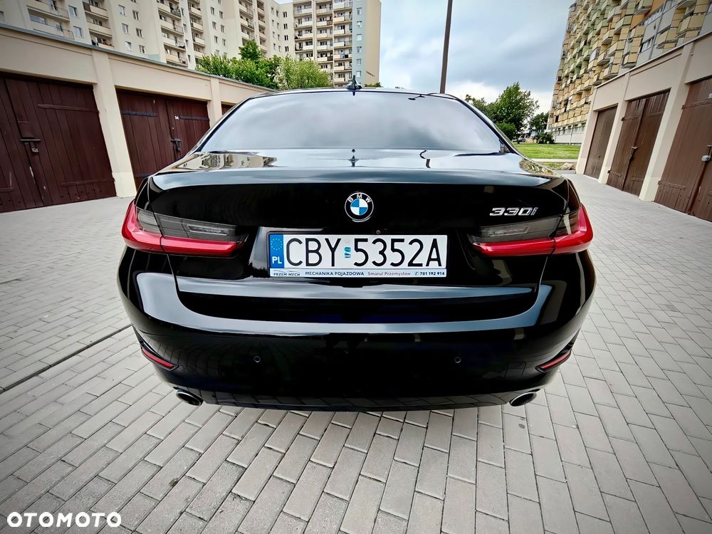 BMW Seria 3 330i Advantage sport - 6