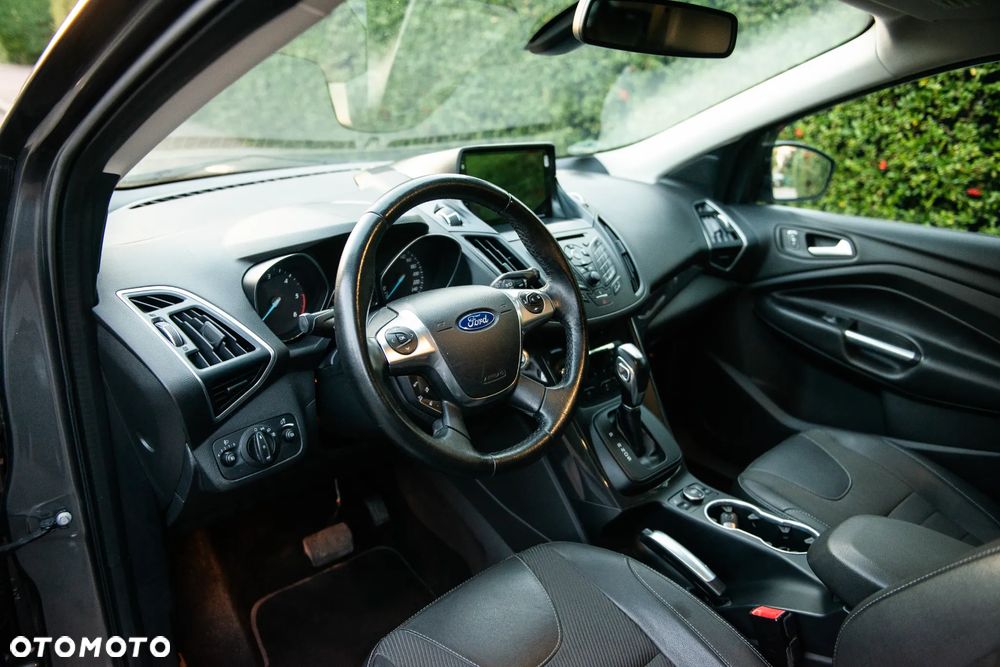 Ford Kuga 2.0 TDCi 4x4 Titanium - 19