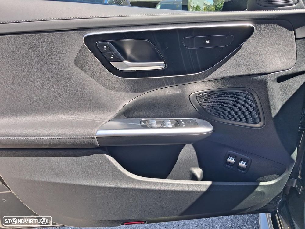 Mercedes-Benz C 300 e AMG Line - 8