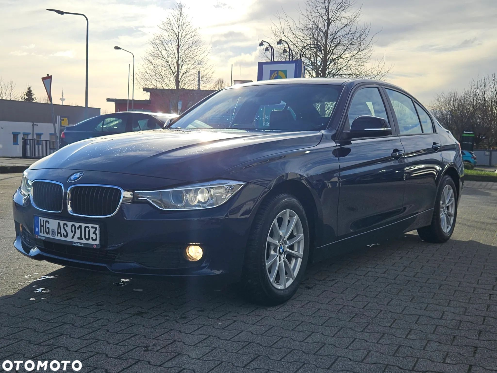 BMW Seria 3 - 1