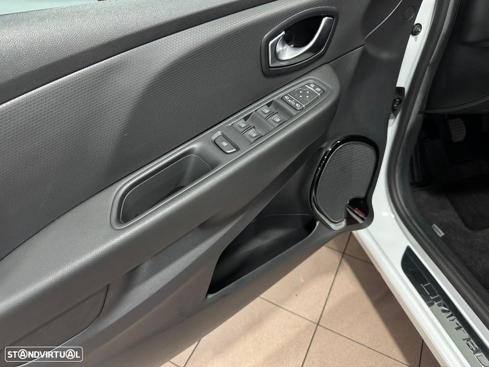 Renault Clio Sport Tourer Energy TCe 90 Start & Stop Limited - 12