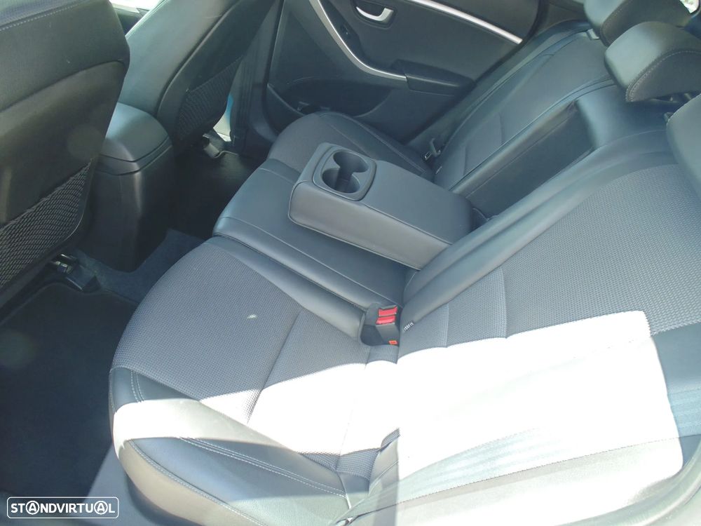 Hyundai i30 SW 1.6 CRDi GO! - 20