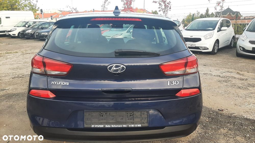 Hyundai i30 1.4 Trend - 8
