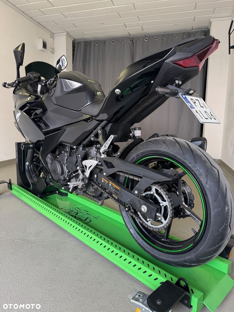 Kawasaki Ninja 400 - 2
