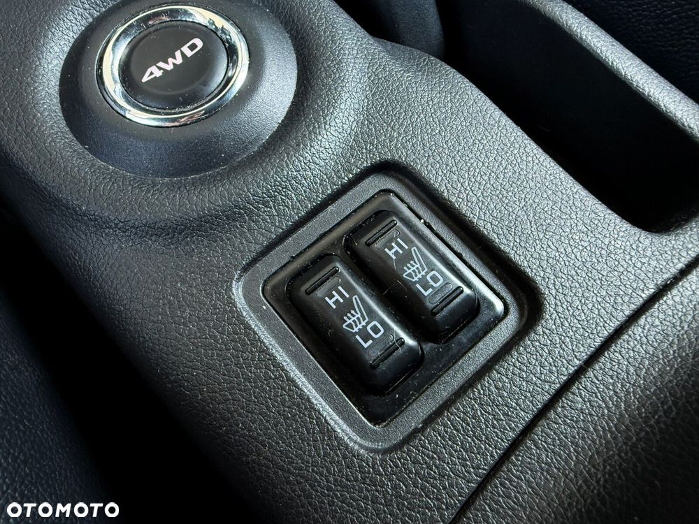 Mitsubishi Outlander 2.0 Intense Comfort 4WD CVT - 27