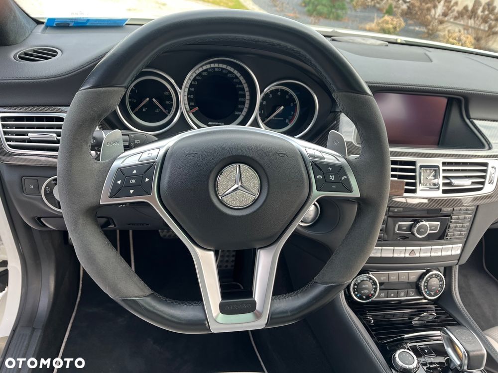Mercedes-Benz CLS 63 AMG AMG SPEEDSHIFT MCT - 35