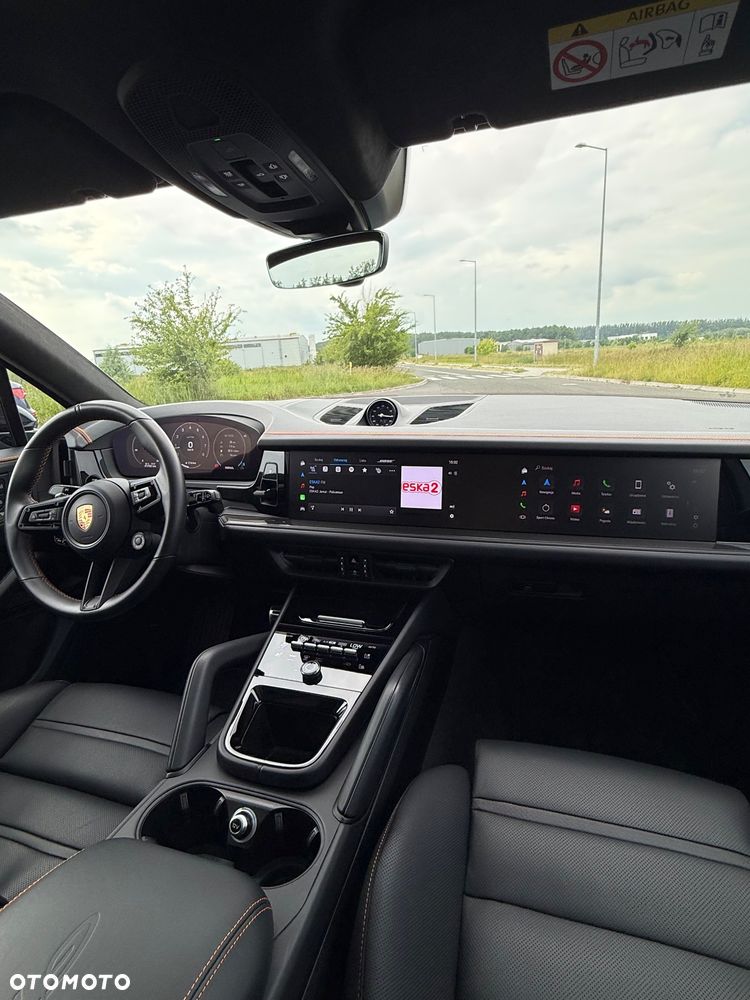 Porsche Cayenne GTS - 16