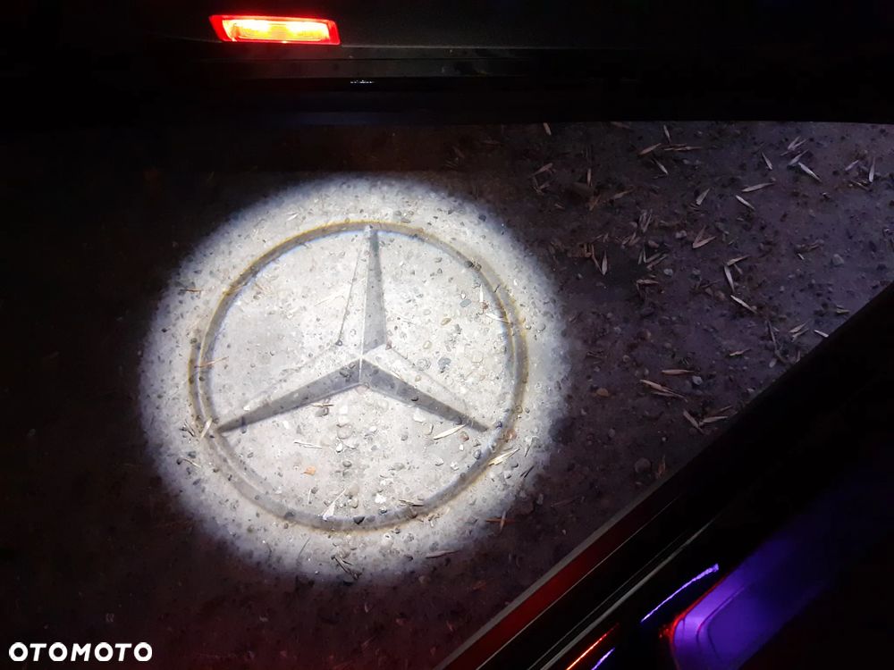 Mercedes-Benz EQA 300 66.5kWh 4-Matic AMG Line - 39