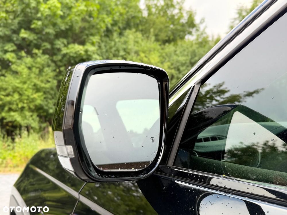 Jeep Grand Cherokee - 28