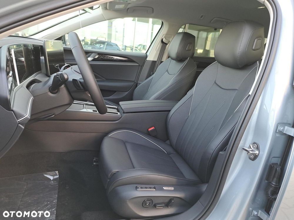 Volkswagen Passat Variant - 11