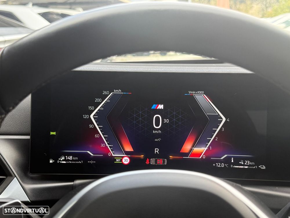 BMW 330 e Pack Desportivo M Auto - 59