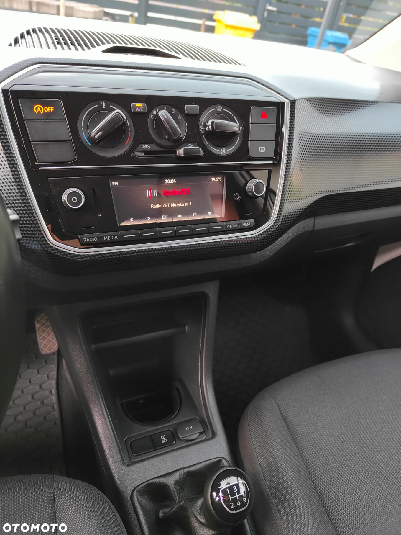 Volkswagen up! 1.0 move - 18