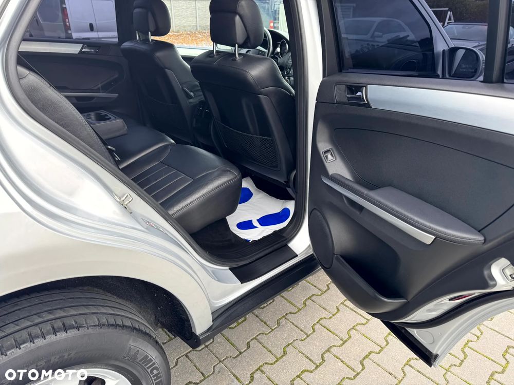 Mercedes-Benz ML 320 CDI 4Matic 7G-TRONIC - 11