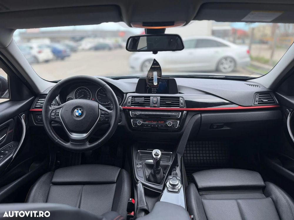 BMW Seria 3 320d - 12