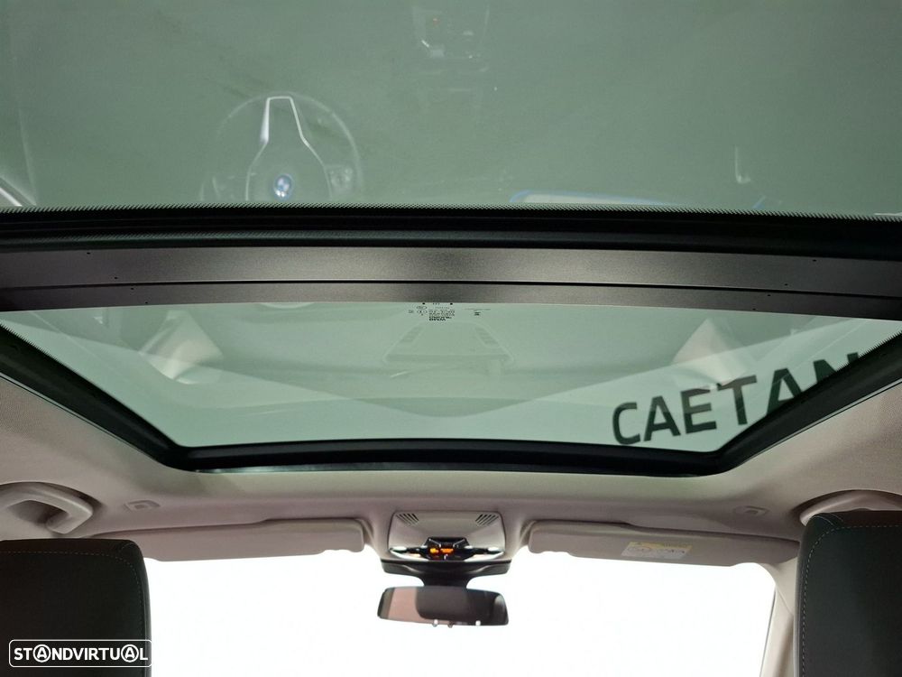 BMW iX1 eDrive20 - 16