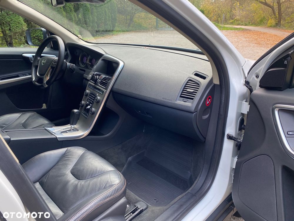 Volvo XC 60 T6 AWD Edition Pro - 6