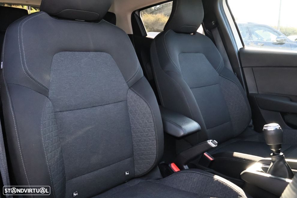 Renault Clio - 12