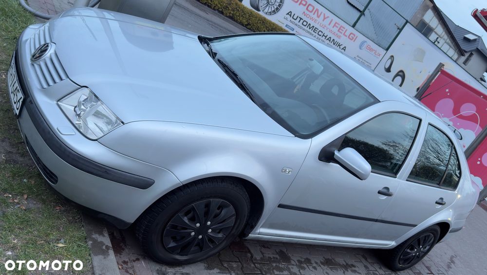 Volkswagen Bora 1.4 Basis - 3