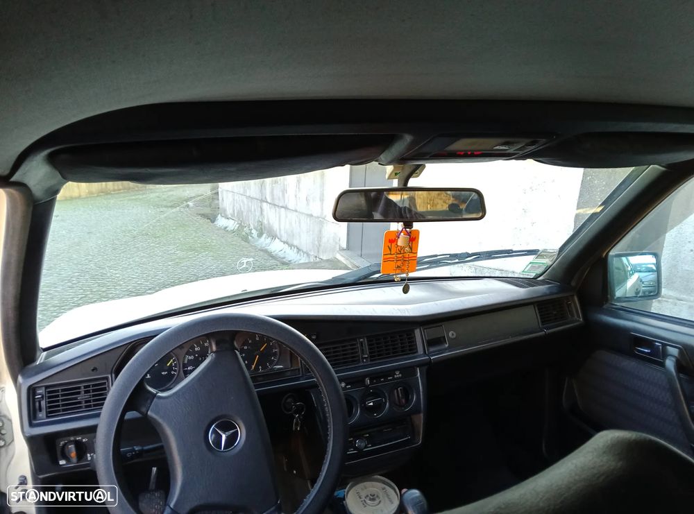 Mercedes-Benz W201 (1982-1993) 190 D 2.0 - 4