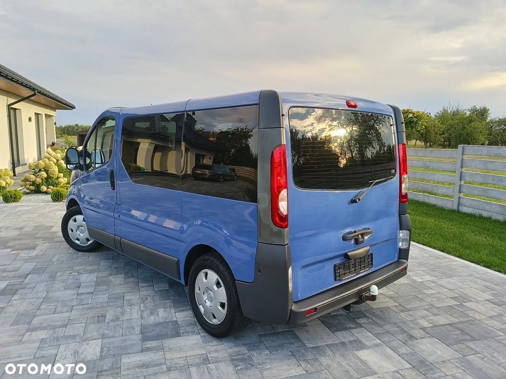 Opel Vivaro - 2
